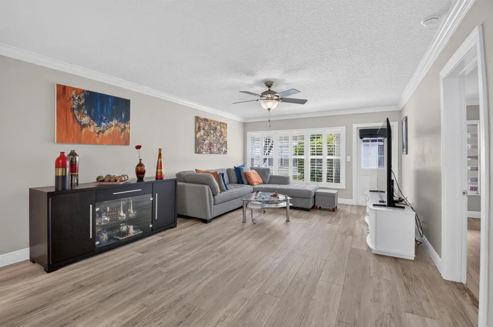 18940 Stewart Circle #5 Boca Raton, FL 33496