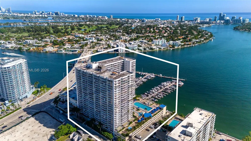 7601 E Treasure Dr #PH224 North Bay Village, FL 33141