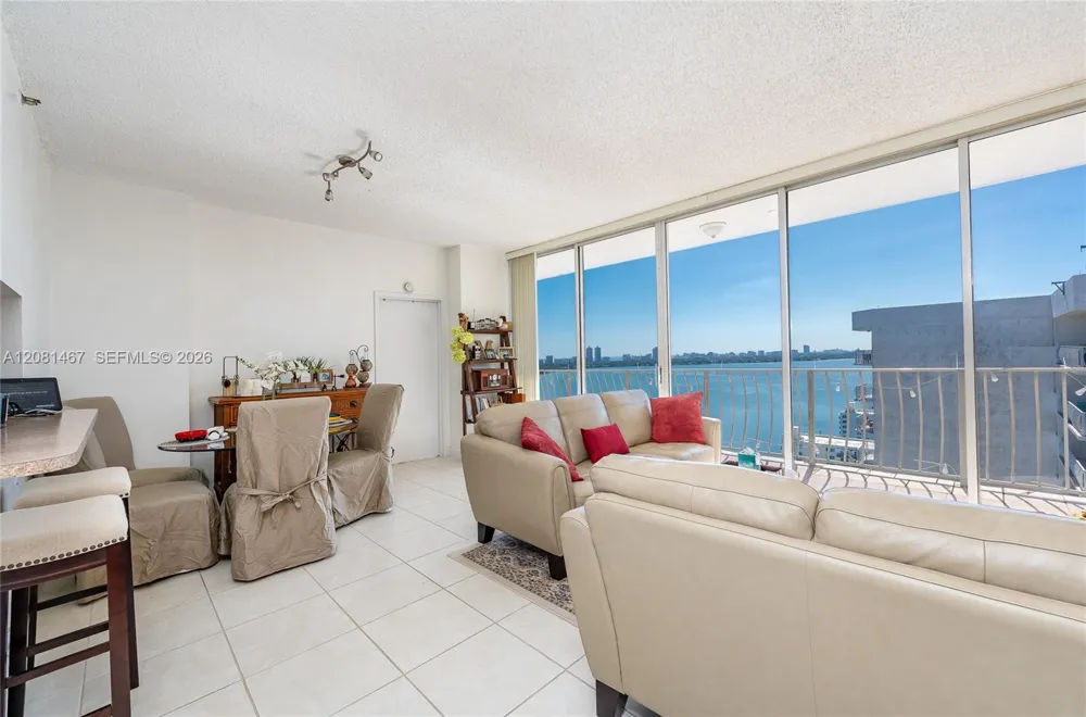 7601 E Treasure Dr #PH224 North Bay Village, FL 33141
