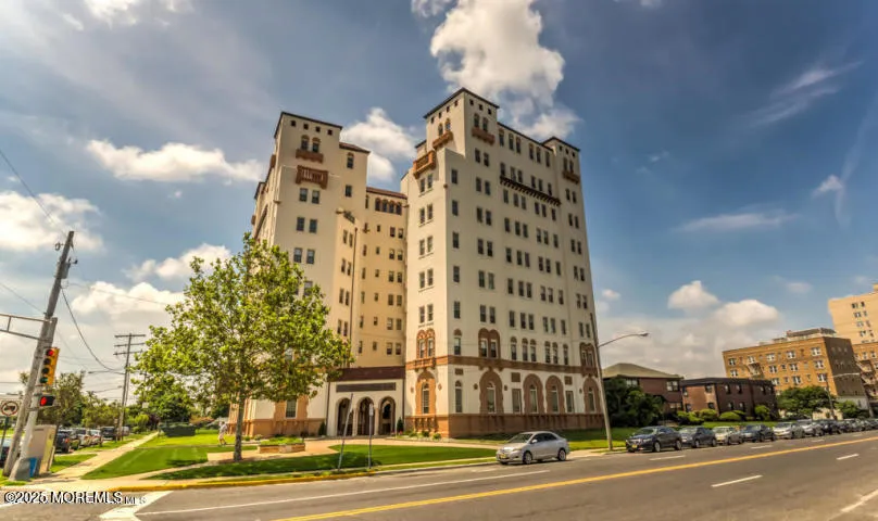 400 Deal Lake Drive #8F Asbury Park, NJ 07712