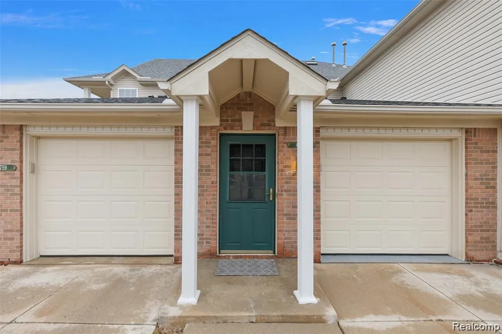 45765 Cagney Drive Macomb Township, MI 48044