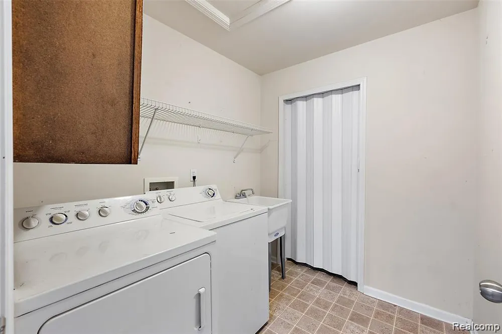 45765 Cagney Drive Macomb Township, MI 48044