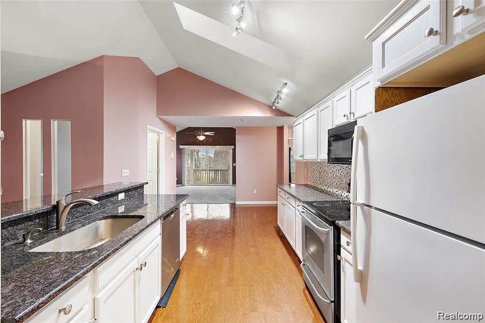 45765 Cagney Drive Macomb Township, MI 48044