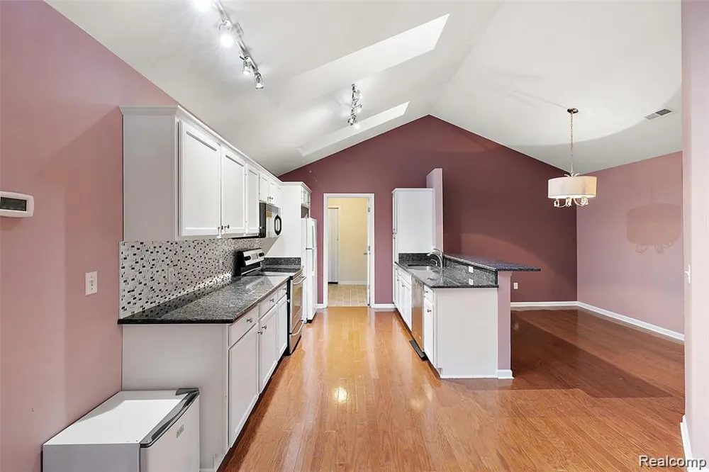 45765 Cagney Drive Macomb Township, MI 48044