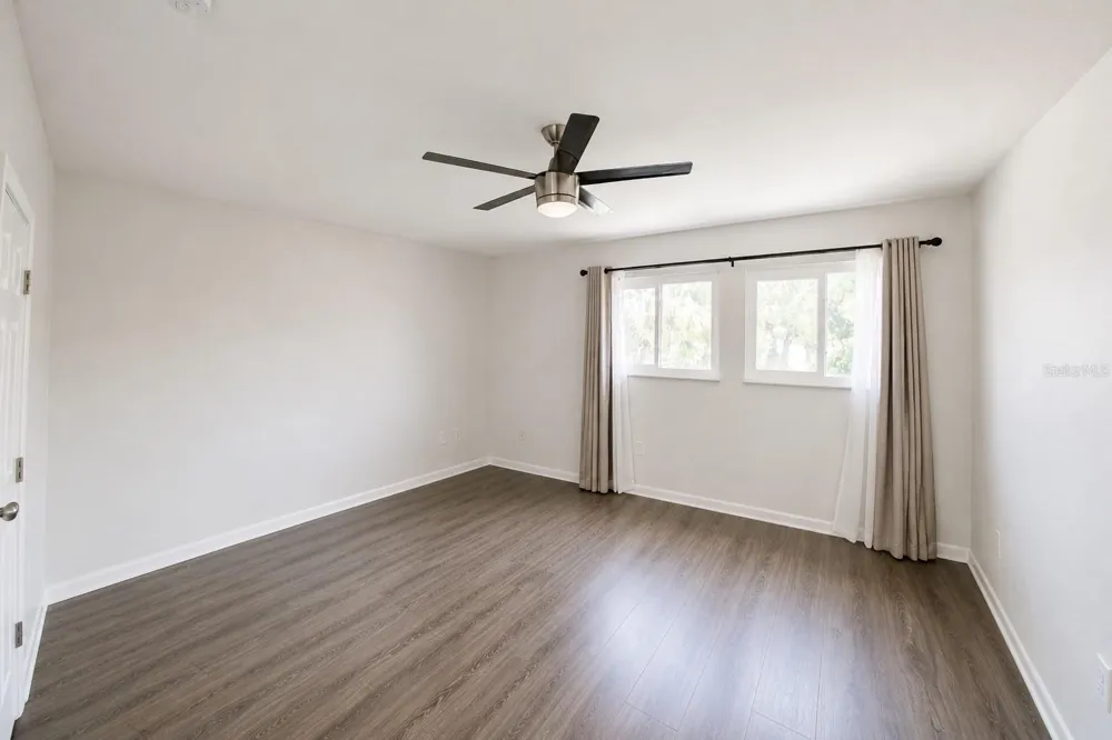 5822 16TH LANE S #4 St Petersburg, FL 33712