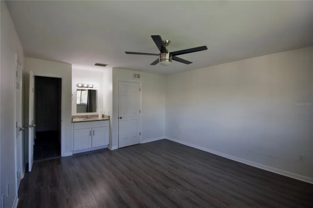 5822 16TH LANE S #4 St Petersburg, FL 33712