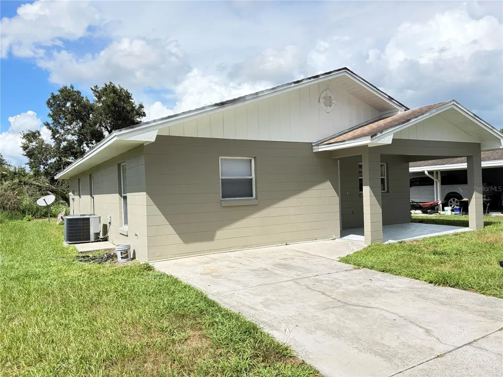 1117 BLOSSOM CIRCLE Lakeland, FL 33805
