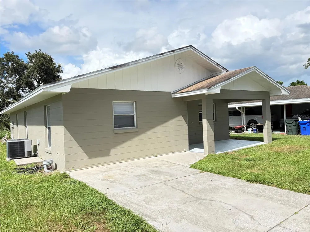 1117 BLOSSOM CIRCLE Lakeland, FL 33805