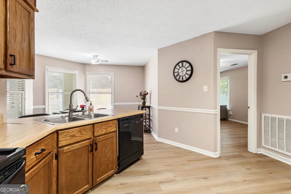 219 Williams Dr Bonaire, GA 31005