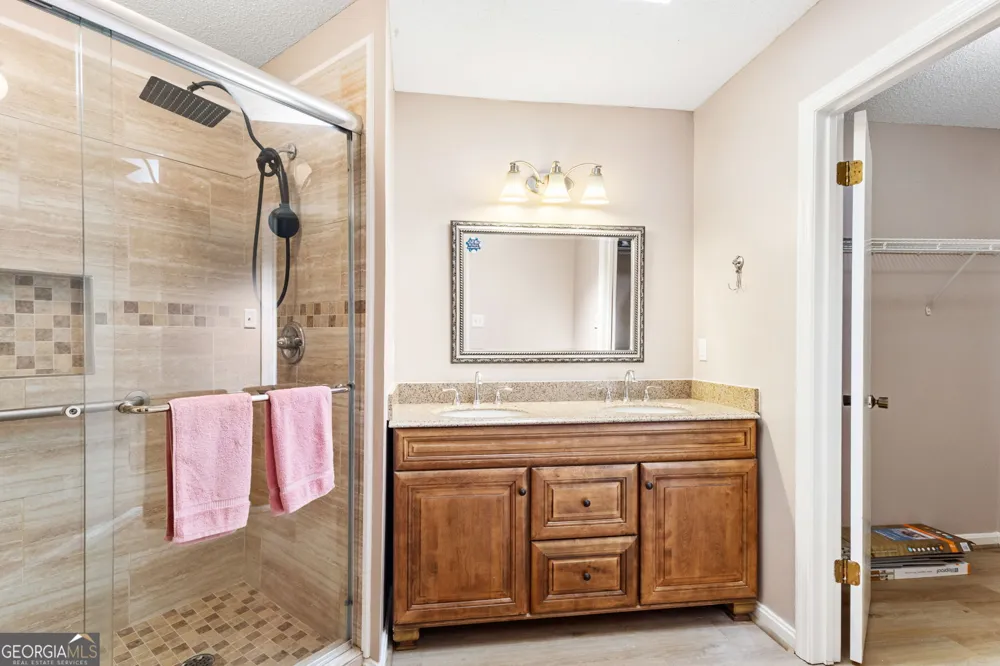 219 Williams Dr Bonaire, GA 31005