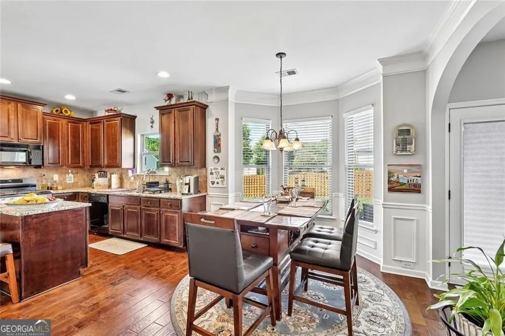 1650 Horseshoe Creek LN Cumming, GA 30041