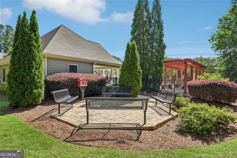 1650 Horseshoe Creek LN Cumming, GA 30041