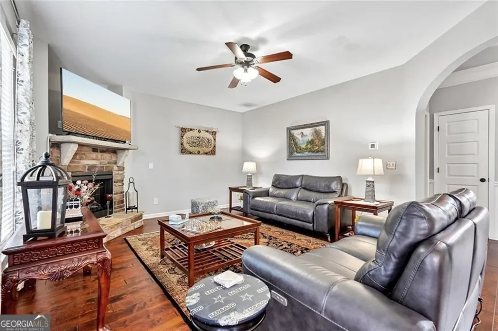 1650 Horseshoe Creek LN Cumming, GA 30041