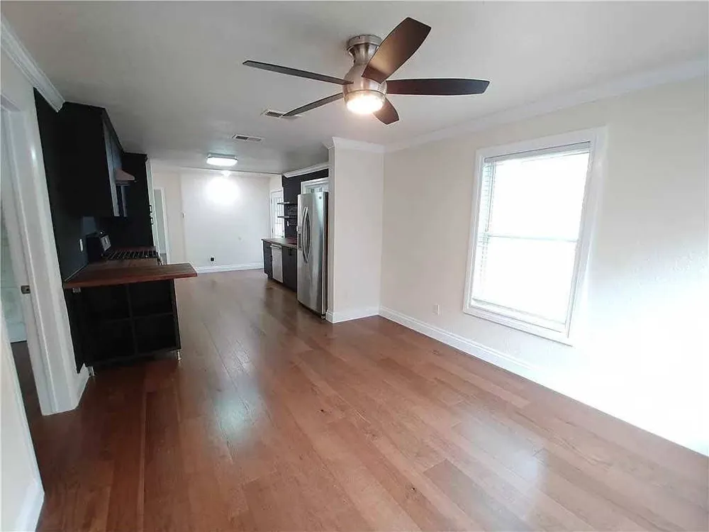 1705 Singleton Avenue Austin, TX 78702