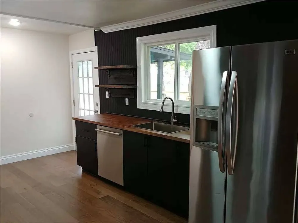 1705 Singleton Avenue Austin, TX 78702