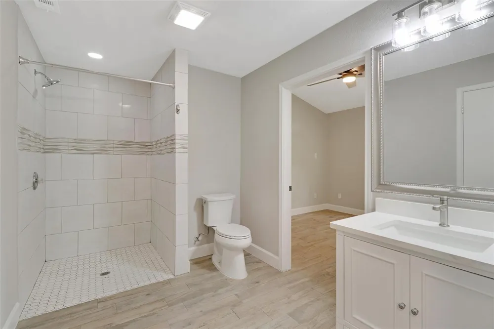 305 Dayna Cove Leander, TX 78641