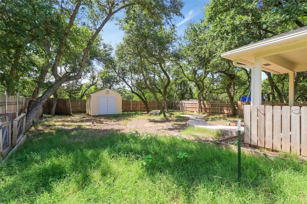 305 Dayna Cove Leander, TX 78641