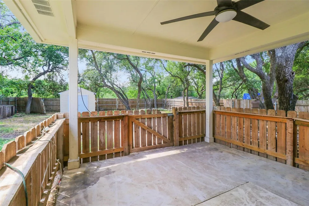 305 Dayna Cove Leander, TX 78641