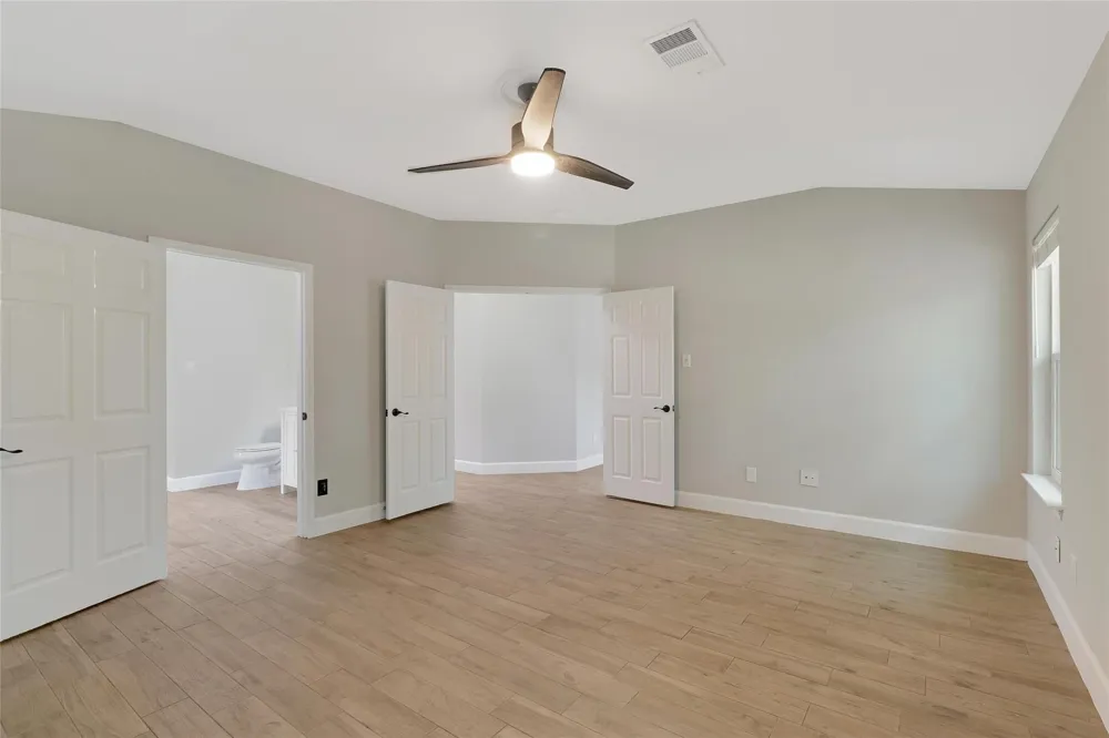 305 Dayna Cove Leander, TX 78641