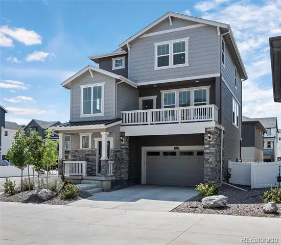 1949 S Fultondale Way Aurora, CO 80018