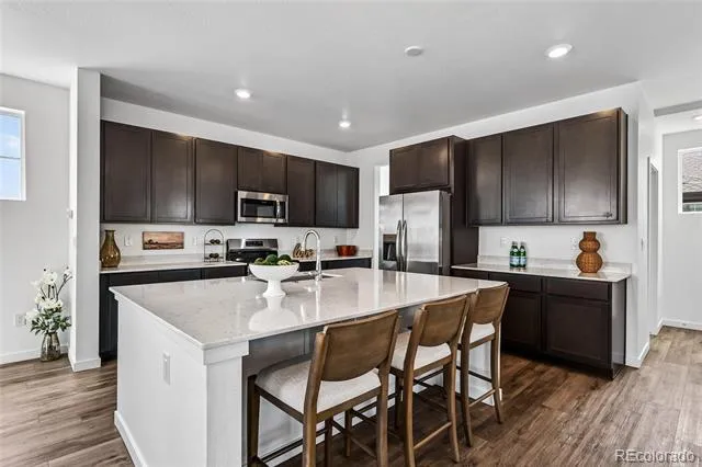 1949 S Fultondale Way Aurora, CO 80018
