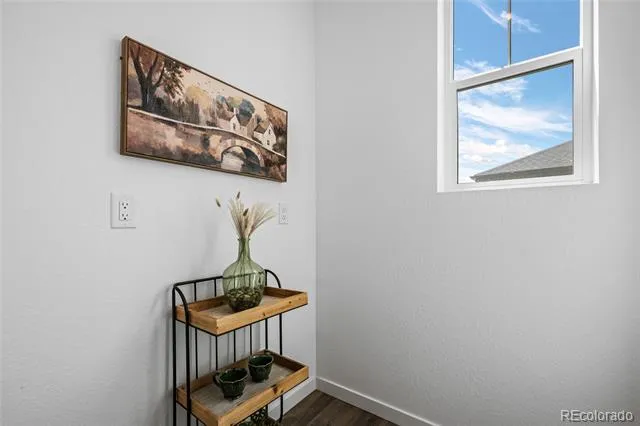1949 S Fultondale Way Aurora, CO 80018