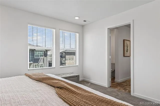1949 S Fultondale Way Aurora, CO 80018