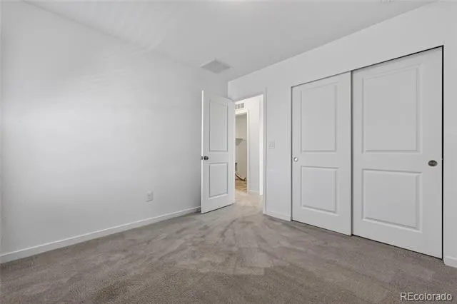 1949 S Fultondale Way Aurora, CO 80018