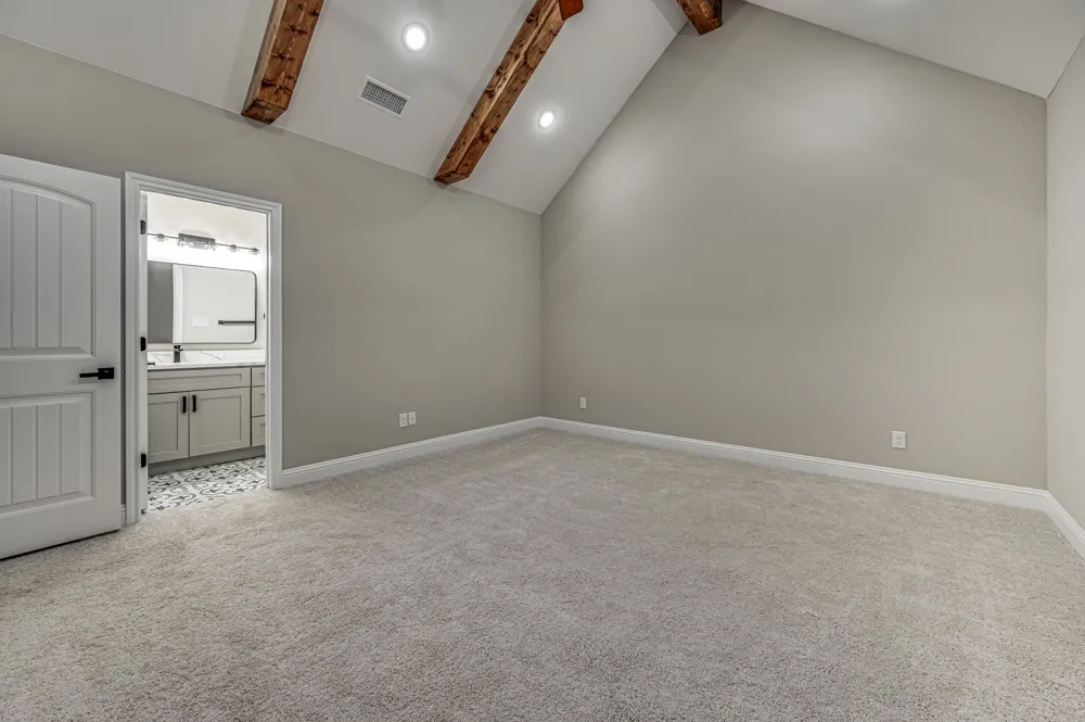 5858 Black Pine Circle Granbury, TX 76048