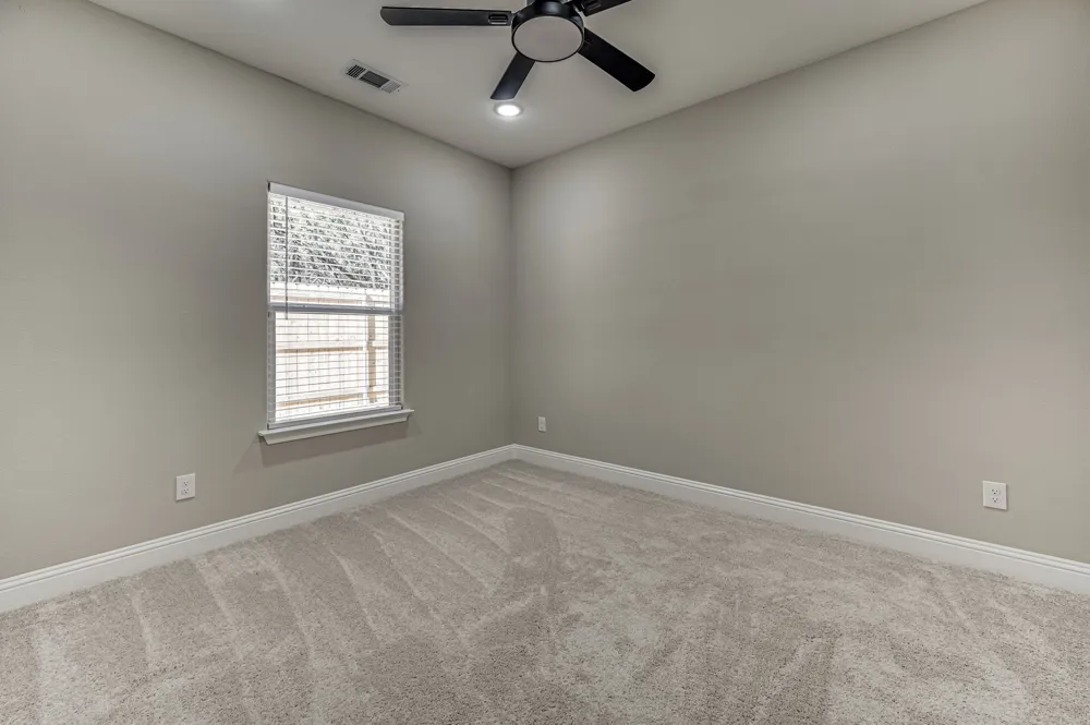 5858 Black Pine Circle Granbury, TX 76048