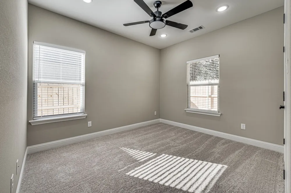 5858 Black Pine Circle Granbury, TX 76048