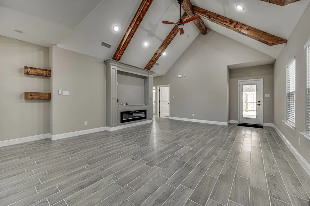 5858 Black Pine Circle Granbury, TX 76048