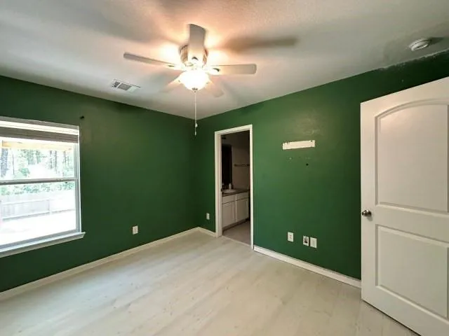 28617 Rantoul Court Huntsville, TX 77320