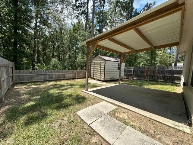 28617 Rantoul Court Huntsville, TX 77320