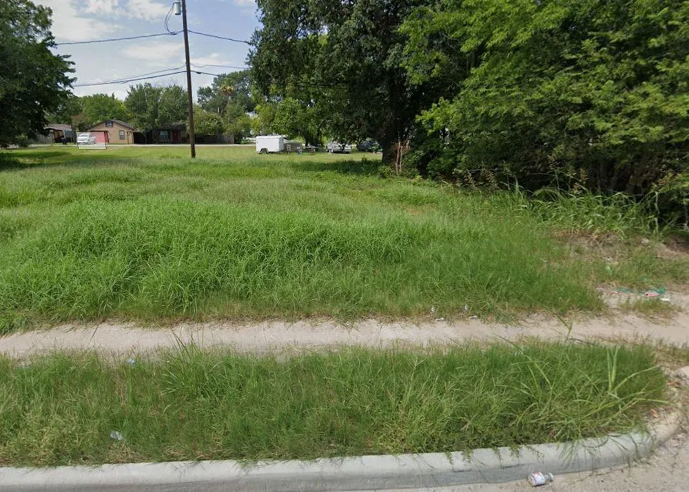 N Wayside Drive Houston, TX 77028