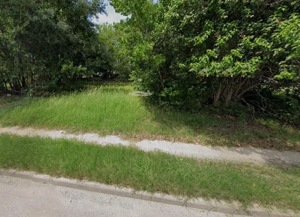 N Wayside Drive Houston, TX 77028