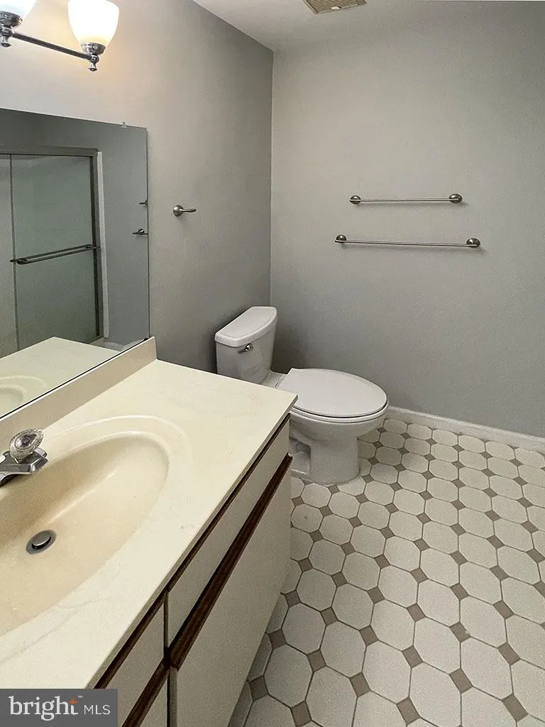 37 LE FORGE COURT #37 Chesterbrook, PA 19087