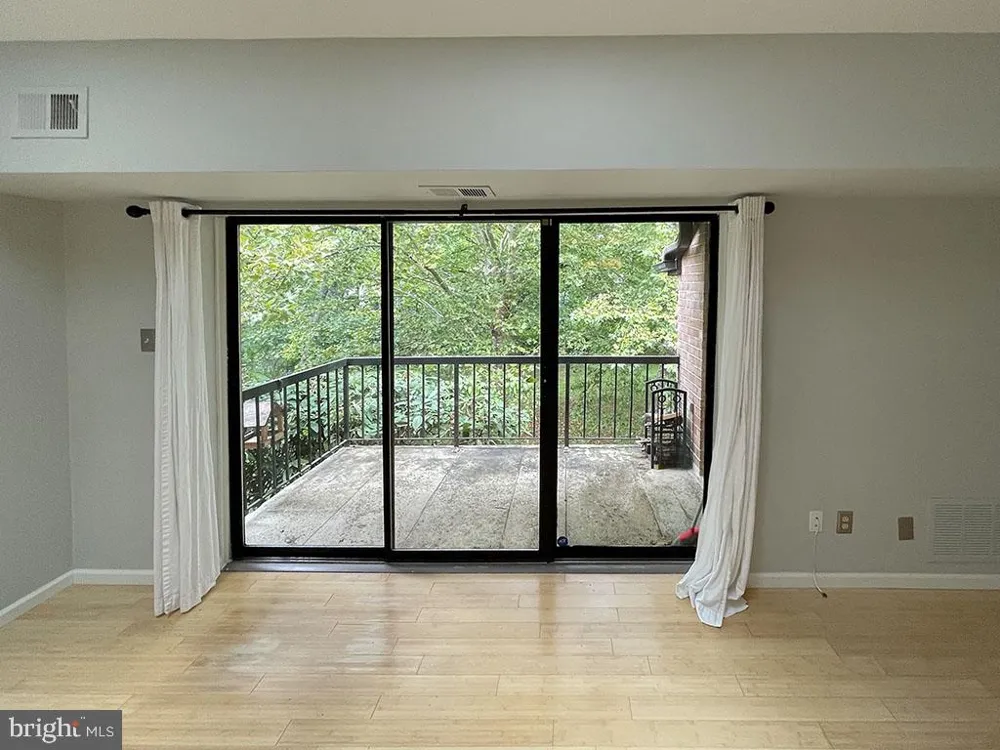 37 LE FORGE COURT #37 Chesterbrook, PA 19087
