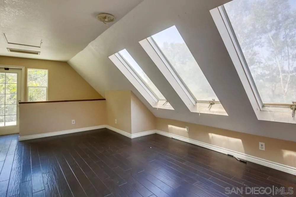 324 Patrick Dr El Cajon, CA 92019