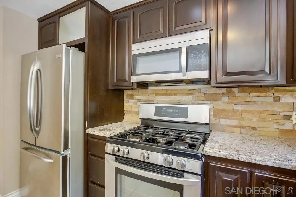 324 Patrick Dr El Cajon, CA 92019
