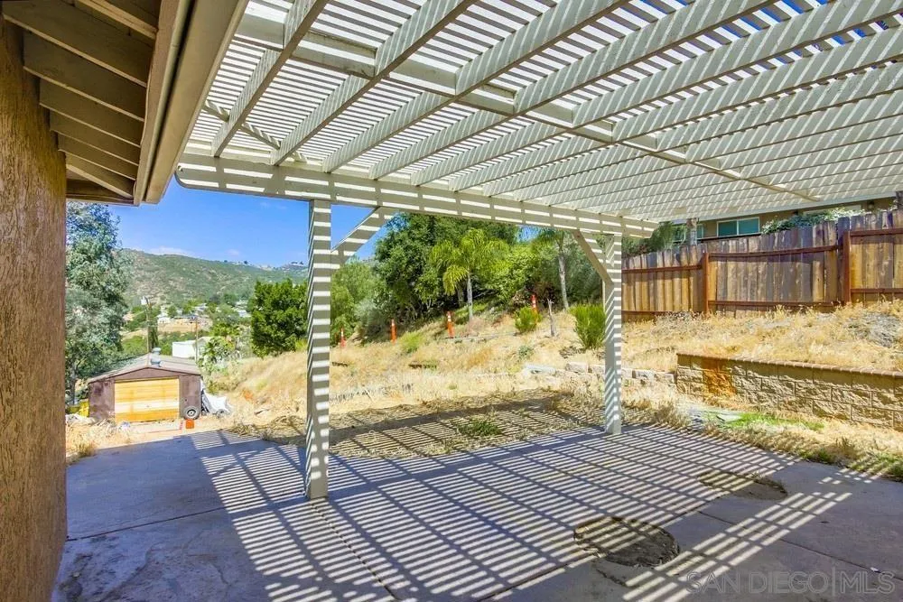 324 Patrick Dr El Cajon, CA 92019