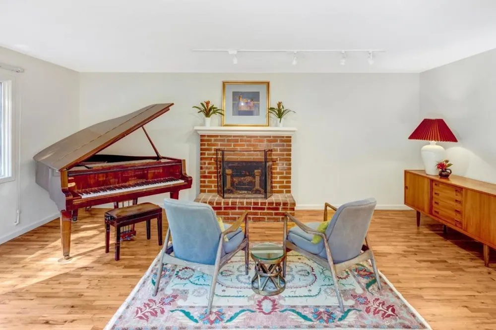 642 Cypress Street Monterey, CA 93940