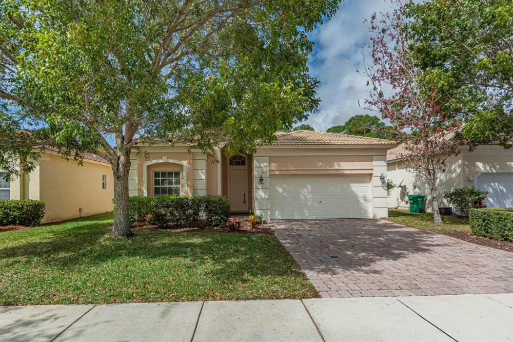 5717 SPANISH RIVER ROAD Fort Pierce, FL 34951