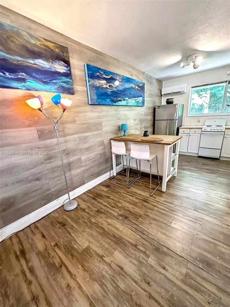 3071 SW 27th Ave #19 Miami, FL 33133