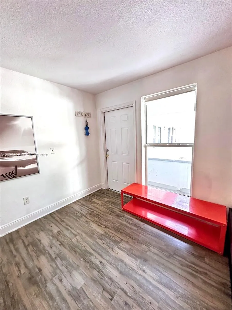 3071 SW 27th Ave #19 Miami, FL 33133