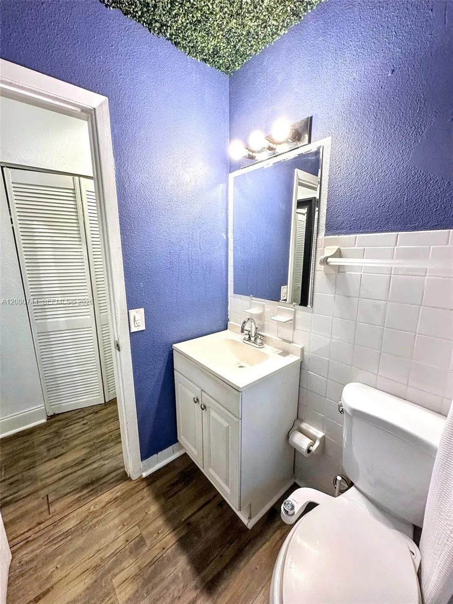 3071 SW 27th Ave #19 Miami, FL 33133