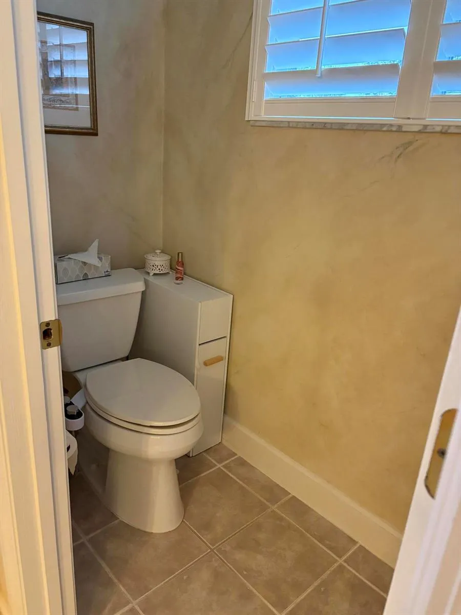 8 TROPIC LAKE WAY Ormond Beach, FL 32174