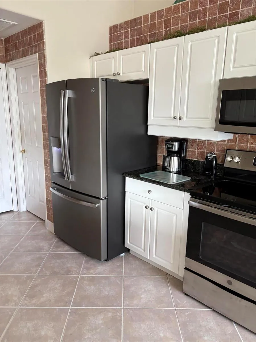 8 TROPIC LAKE WAY Ormond Beach, FL 32174