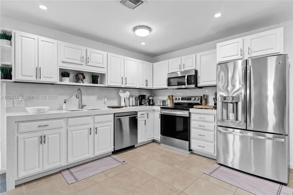 1430 NE 11th St #1430 Homestead, FL 33033