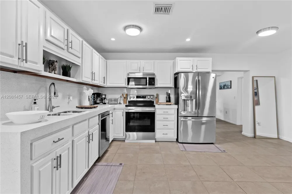 1430 NE 11th St #1430 Homestead, FL 33033